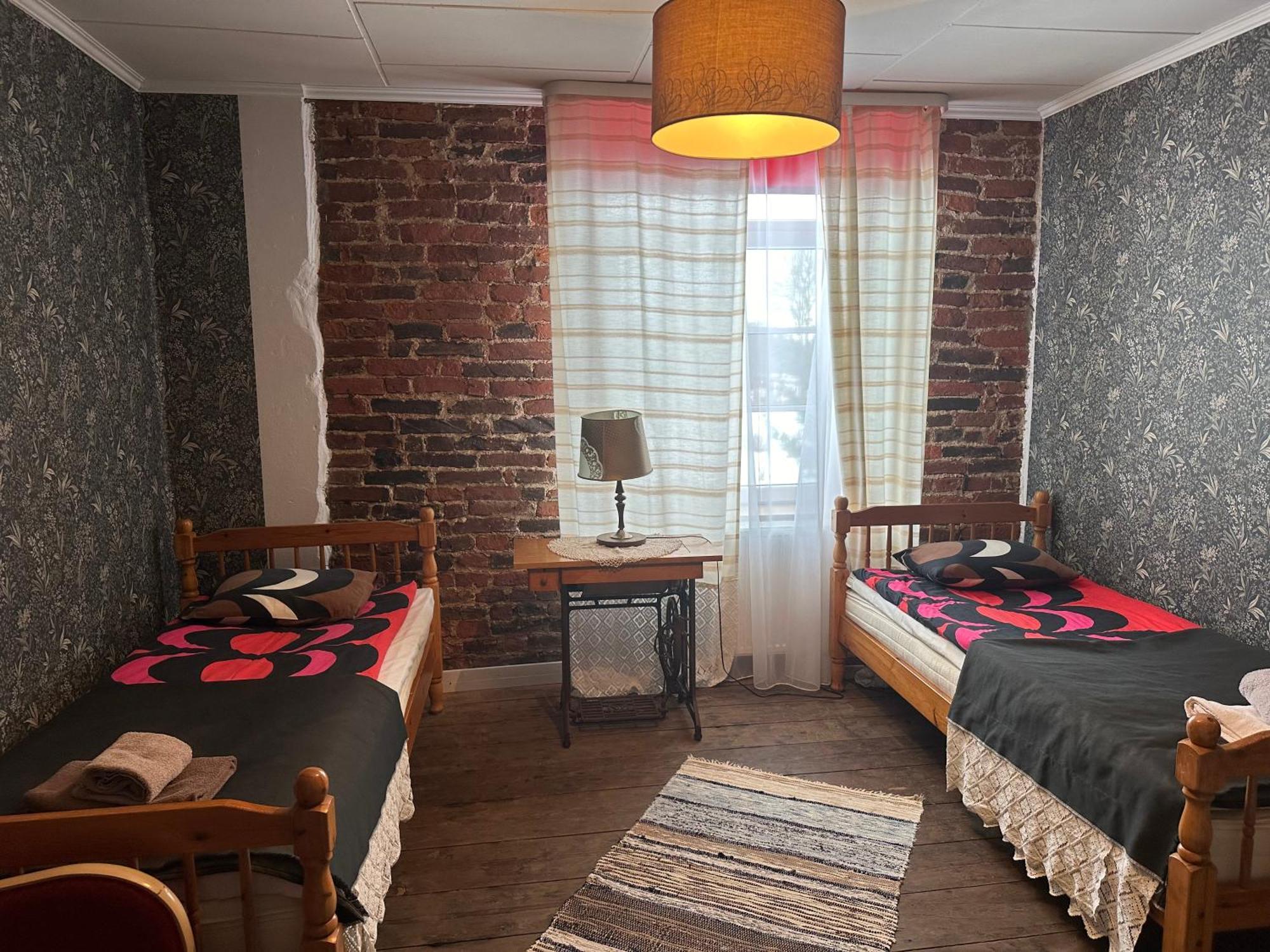 Guesthouse Kadrina Mois Buitenkant foto