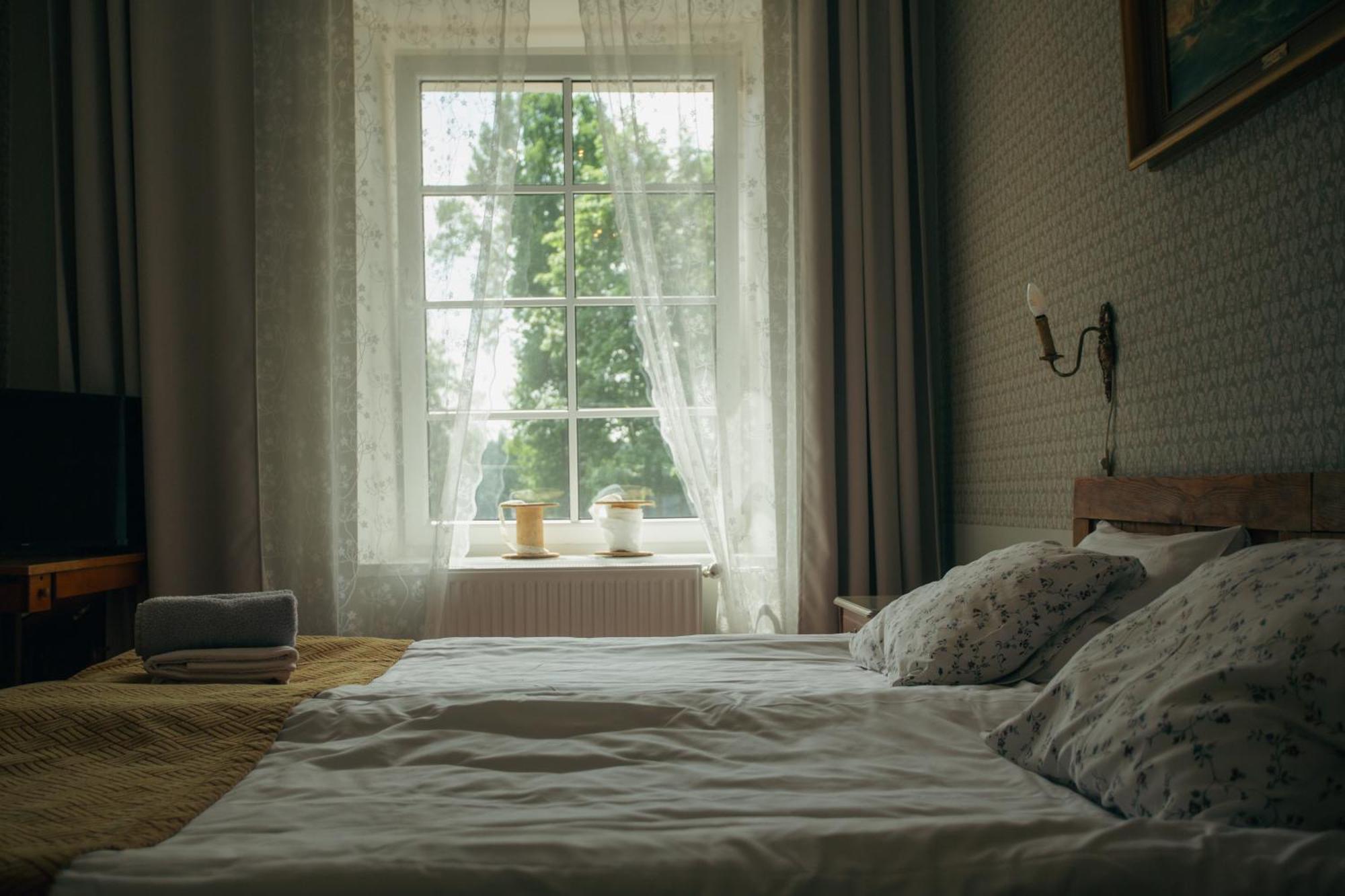 Guesthouse Kadrina Mois Buitenkant foto