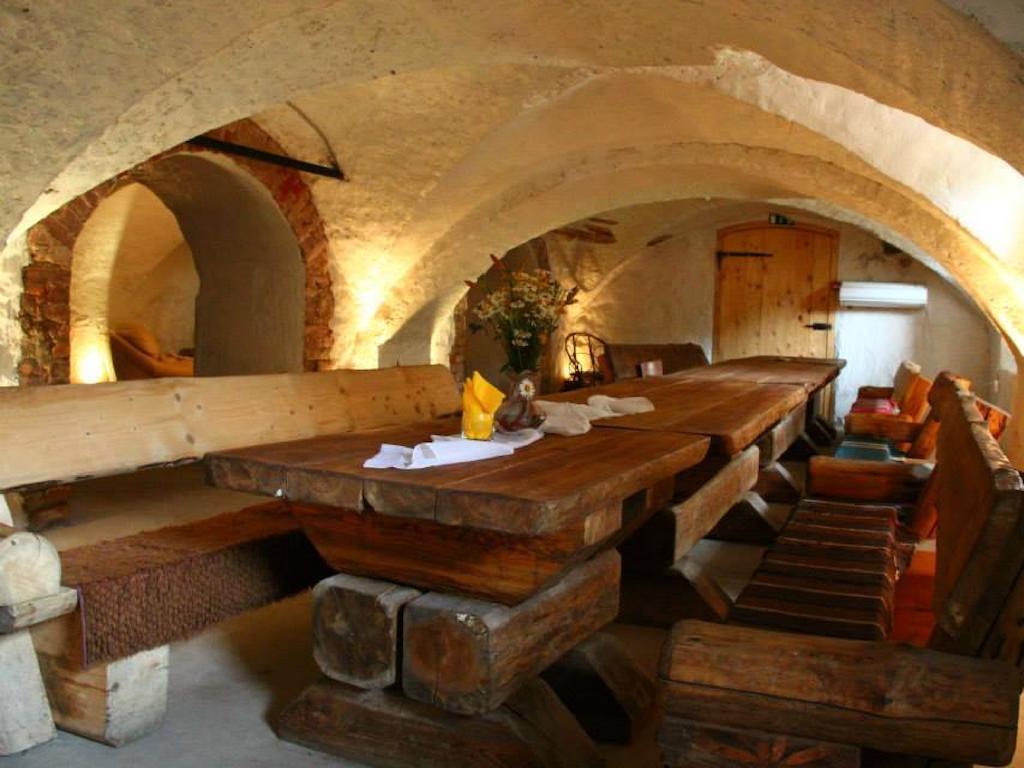 Guesthouse Kadrina Mois Buitenkant foto