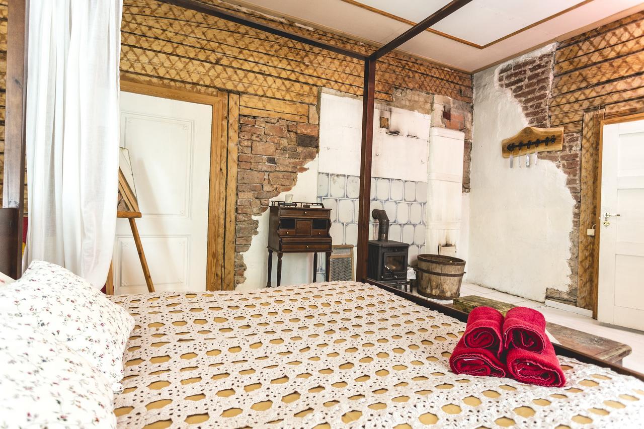 Guesthouse Kadrina Mois Buitenkant foto
